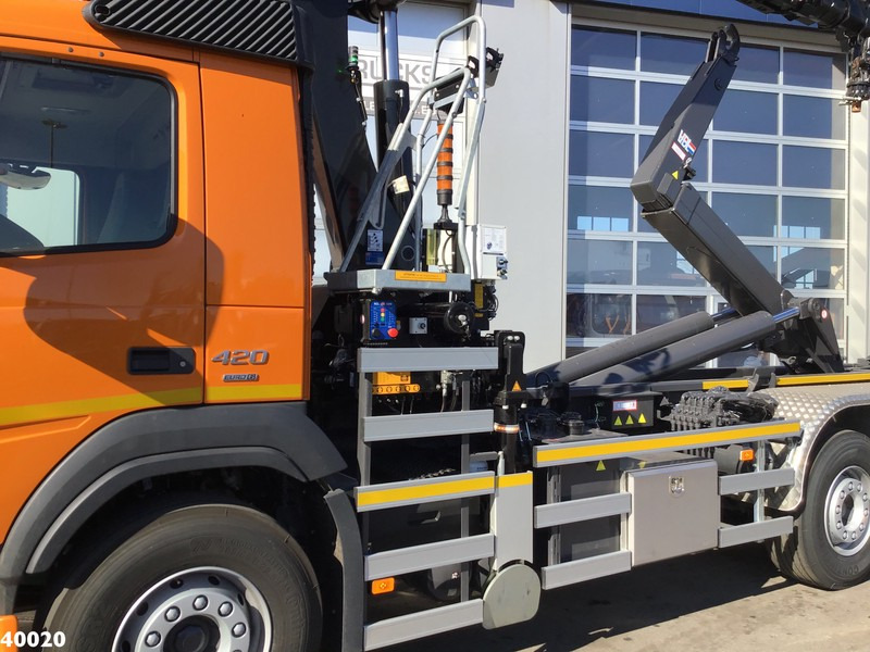 Гаковий мультиліфт вантажівка, Вантажівка з маніпулятором Volvo FM 420 8x2 HMF 28 ton/meter laadkraan Welvaarts weighing system: фото 6