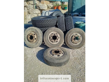 Колісний диск в категорії Вантажівки 4 x used 7.50-16 LT tyres on 6 studs rims for Toyota Dyna 300: фото 1