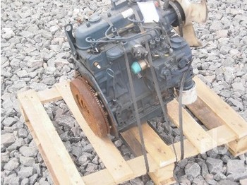 Kubota B1105 - Двигун та запчастини