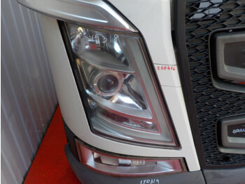 Передня фара в категорії Вантажівки Headlamp right Volvo FH с 2013: фото 1