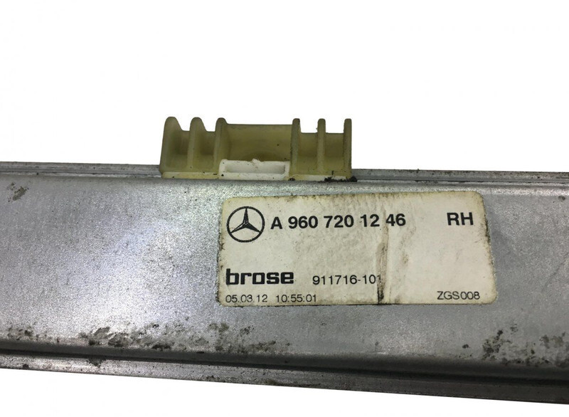 Кузов і екстер'єр Mercedes-Benz MERCEDES, BROSE Actros MP4 2551 (01.12-): фото 4