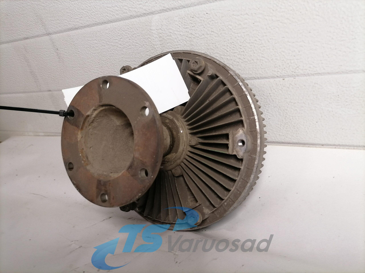 Вентилятор в категорії Вантажівки Scania Cooling fan 1404903: фото 2