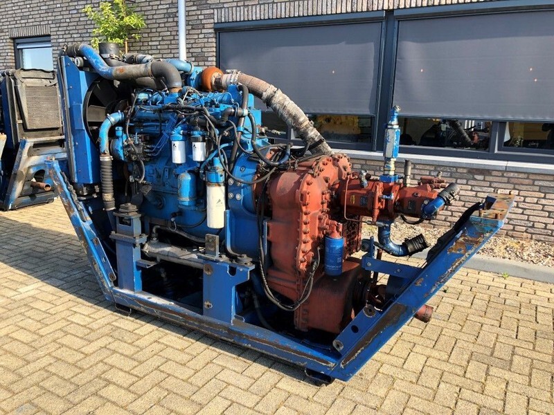 Двигун Sisu Valmet Diesel 74.234 ETA 181 HP diesel enine with ZF gearbox: фото 3