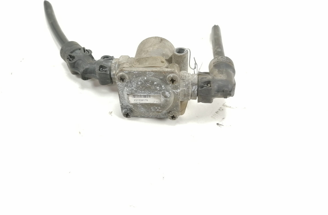 Гальмівний клапан в категорії Вантажівки Volvo Air pressure control valve 21339179: фото 2
