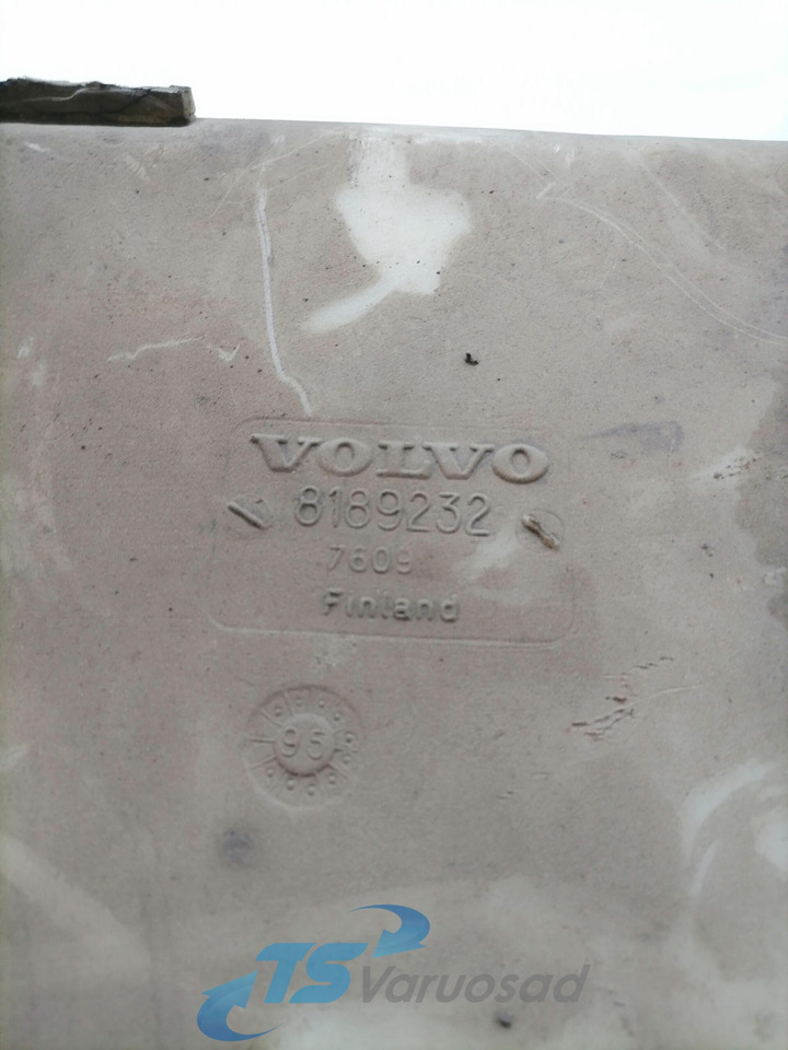 Склоочисник в категорії Вантажівки Volvo Windscreen washer fluid tank 8189232: фото 4