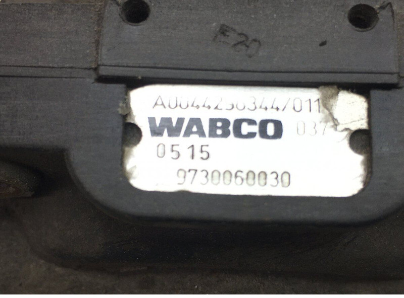Гальмівний клапан в категорії Вантажівки Wabco Actros MP4 1845 (01.13-): фото 4
