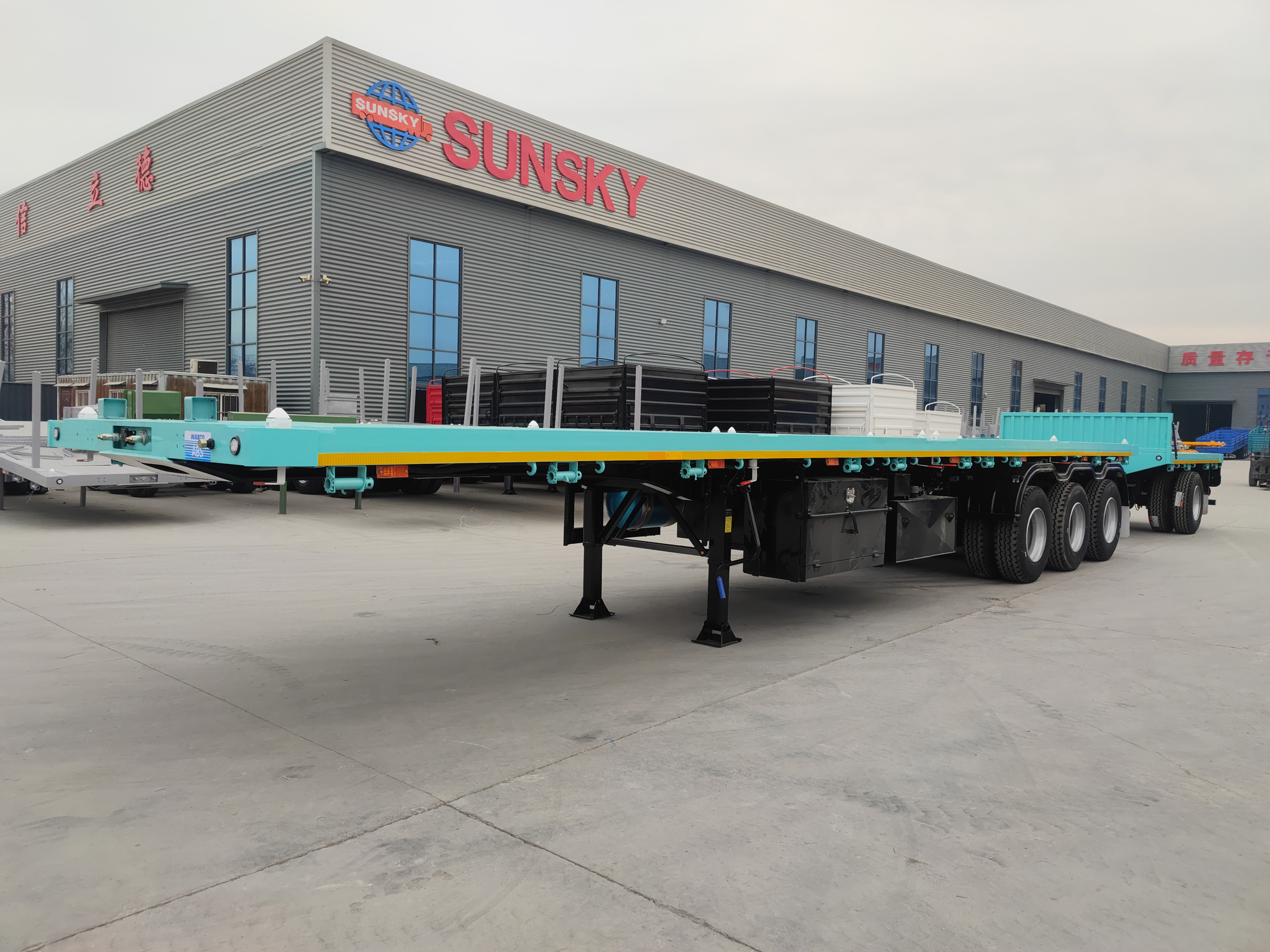 Xiamen Sunsky Vehicle Co.,Ltd - Вантажівки SINOTRUK HOWO - 8х4, Коробка передач: ручна undefined: фото 2