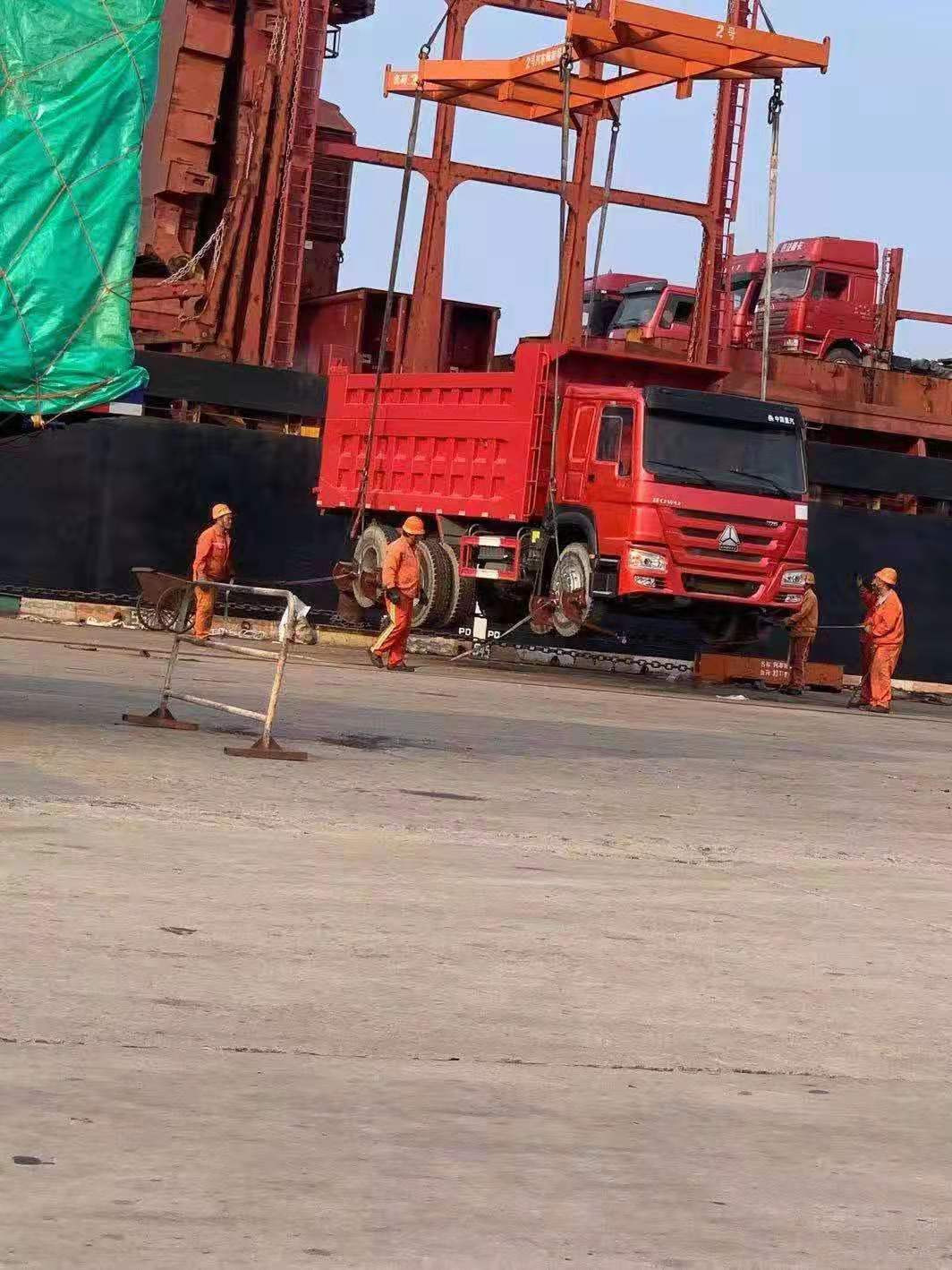 Shandong Guhong Auto Industrial CO., LTD - Вантажівки - Рік: 2020, 6х4, Кондиціонер undefined: фото 5