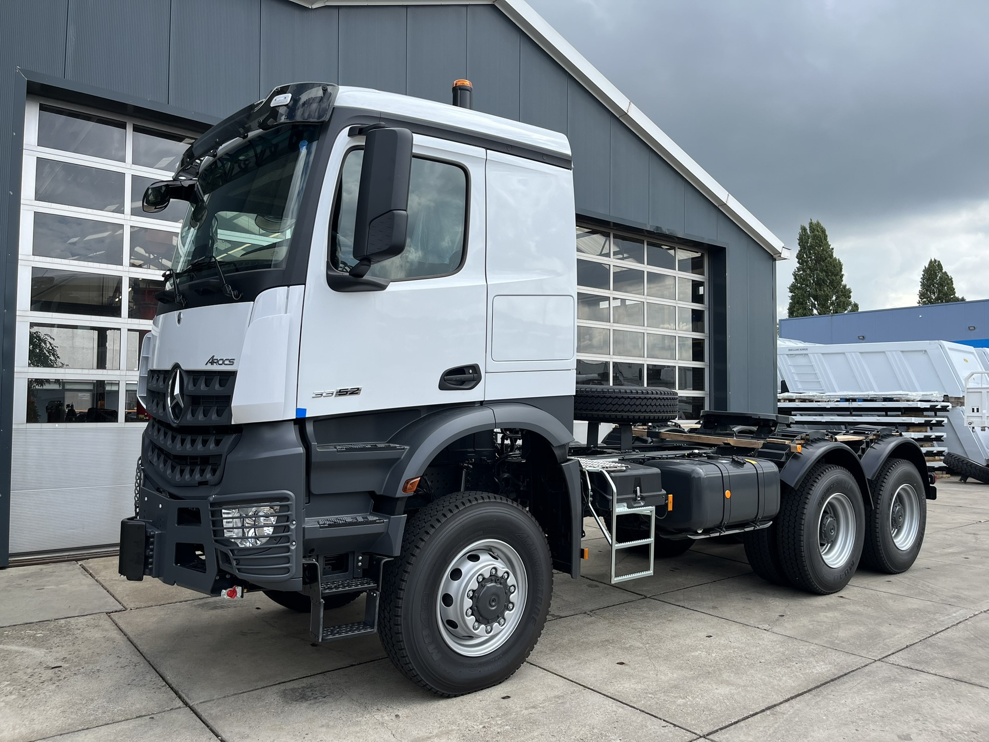 TMH Trucks - Оголошення про продаж undefined: фото 9