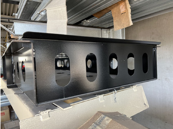 Низькорамна платформа напівпричіп MÜLLER MITTELTAL