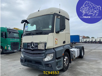 Тягач MERCEDES-BENZ Actros 1843