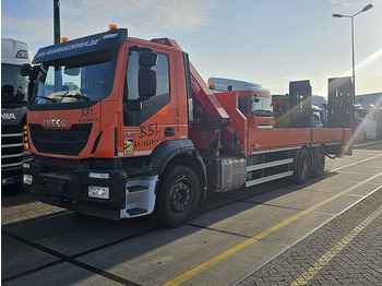 Автовоз вантажівка IVECO Stralis