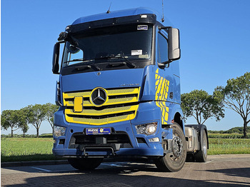 Тягач MERCEDES-BENZ Actros 1843