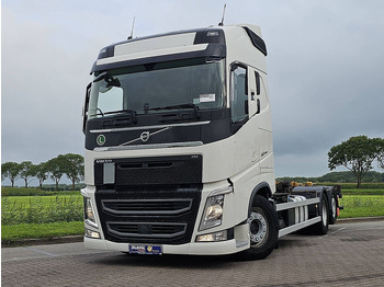 Контейнеровоз/ Змінний кузов вантажівка VOLVO FH 460