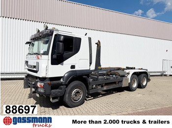 Гаковий мультиліфт вантажівка IVECO Trakker