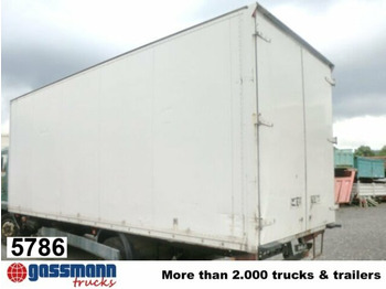 Вантажівка з закритим кузовом