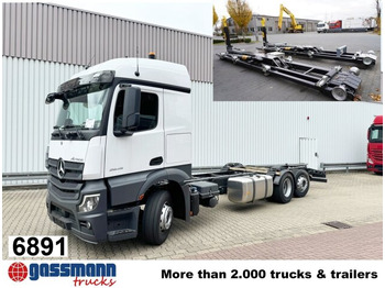 Гаковий мультиліфт вантажівка MERCEDES-BENZ Actros 2545
