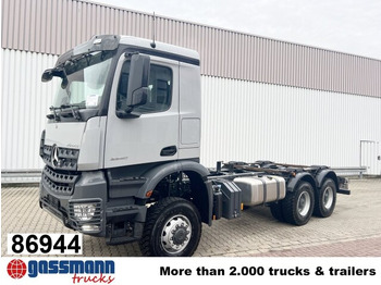 Вантажівка шасі MERCEDES-BENZ Arocs