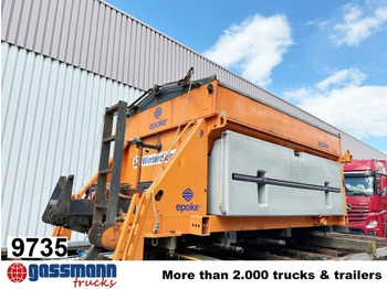 Розкидач піску і cолі