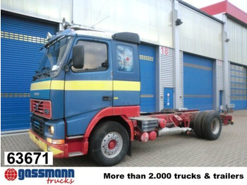 Вантажівка шасі VOLVO FH
