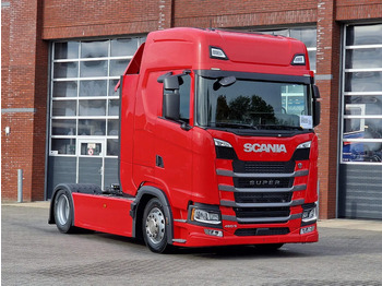 Тягач SCANIA S