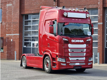 Тягач SCANIA S 500