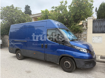 Фургон з закритим кузовом IVECO Daily 35s16