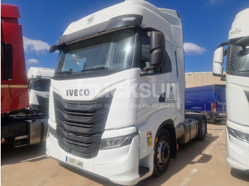 Тягач IVECO S-WAY