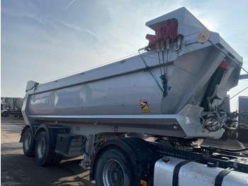 : фото в шапці сторінки