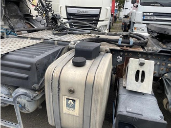 Тягач Renault Premium Lander 430 DXI: фото 3 Тягач Renault Premium Lander 430 DXI: фото 3