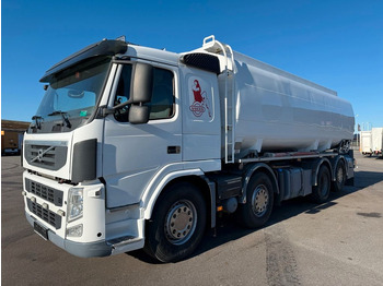 Вантажівка цистерна VOLVO FM 460