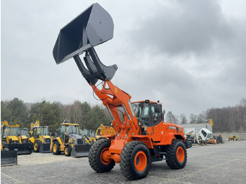 Колісний навантажувач DOOSAN DL250