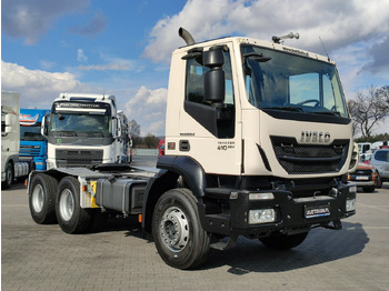 Тягач IVECO Trakker