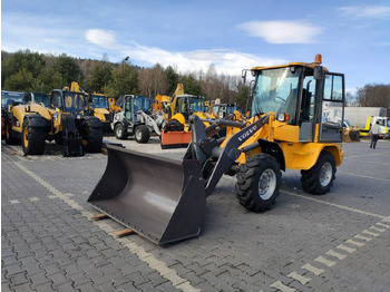 Колісний навантажувач VOLVO L30B