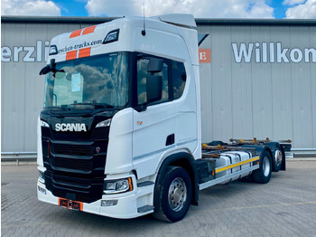 Контейнеровоз/ Змінний кузов вантажівка SCANIA R 450