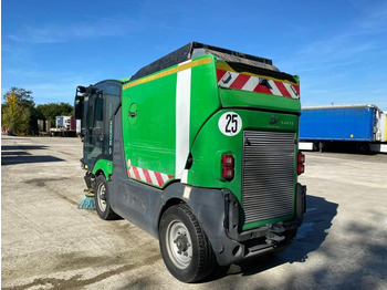 Підмітально-прибиральна машина MATHIEU