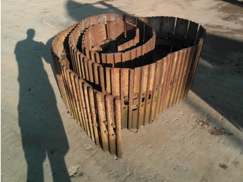 Гусениці LIEBHERR