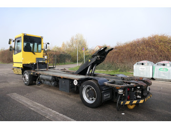 Контейнеровоз/ Змінний кузов вантажівка