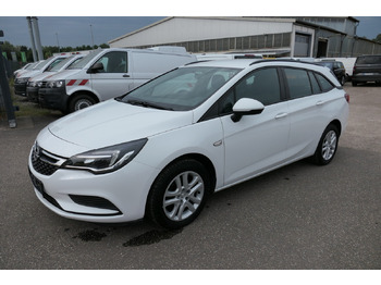 Легковий автомобіль OPEL
