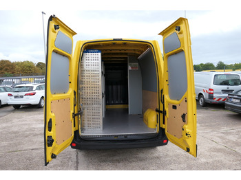Суцільнометалевий фургон RENAULT Master