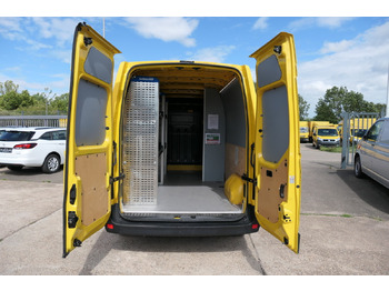 Суцільнометалевий фургон RENAULT Master
