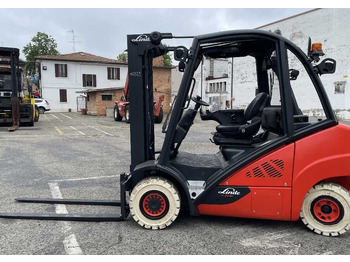 Дизельний навантажувач Linde H 25 D-02: фото 2 Дизельний навантажувач Linde H 25 D-02: фото 2