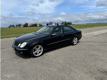 Легковий автомобіль MERCEDES-BENZ