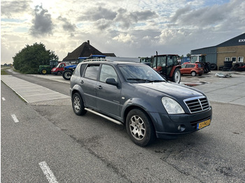 Суцільнометалевий фургон SsangYong RX270 XDI: фото 3