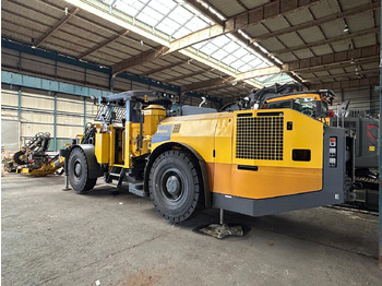 Установка для горизонтального буріння Atlas Copco (Epiroc) Boltec EC: фото 2