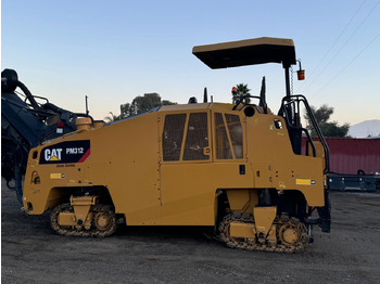Дорожня фреза CATERPILLAR