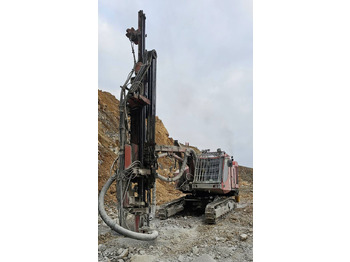 Бурова установка SANDVIK