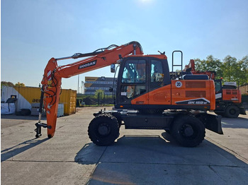 Колісний екскаватор DOOSAN DX160W