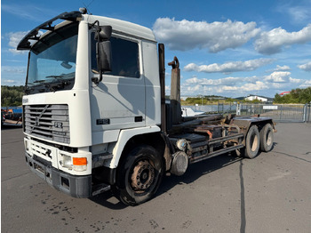Вантажівка шасі VOLVO F12