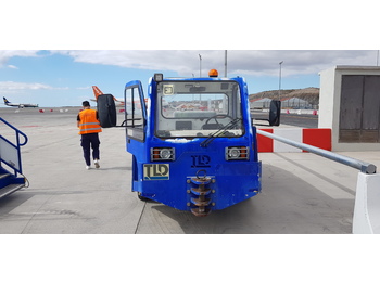 Аеродромний тягач TLD